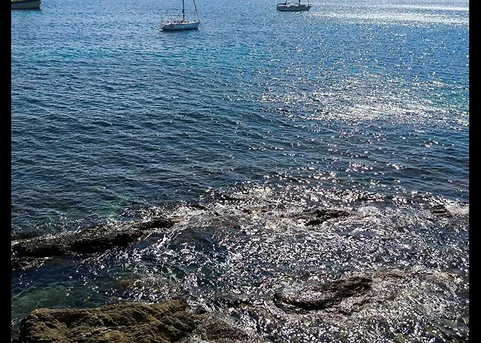 Les 2 Rives 3* Toulon