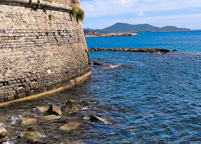 Pensionat Les 2 Rives Toulon